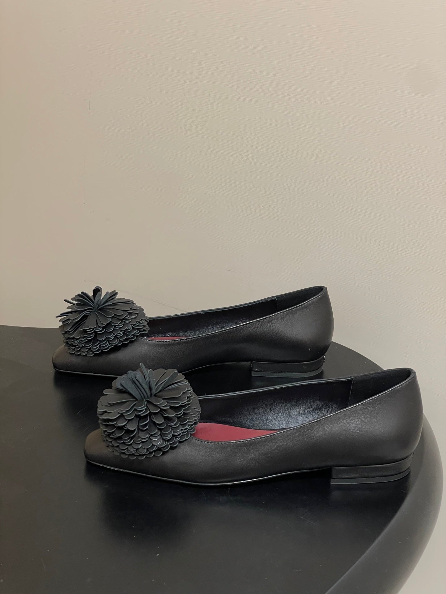 CC 26 Flower-shaped Ballet Flat Black Sheepskin 593168