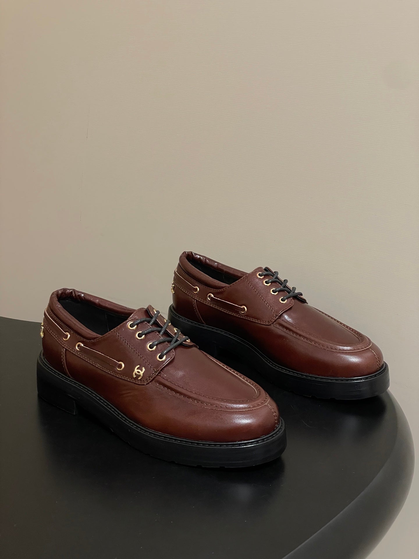 CC 26 Lace-Up Loafer Brown Sheepskin 594248