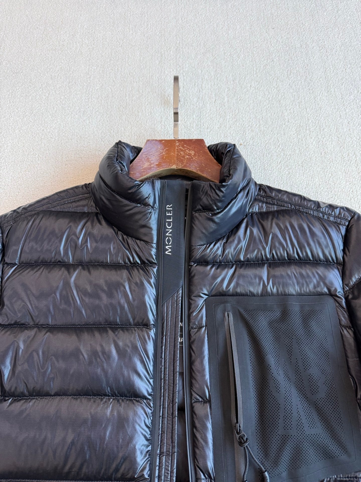 MC 2025 Short Down Jacket Black Gloss Polyester