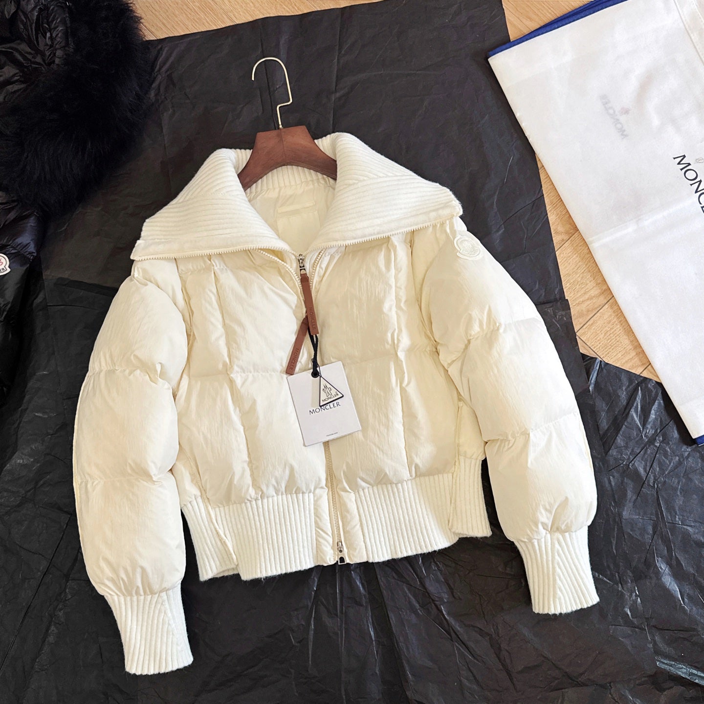 Moncler 2025 Jadeite jacket Off-white Down Wool