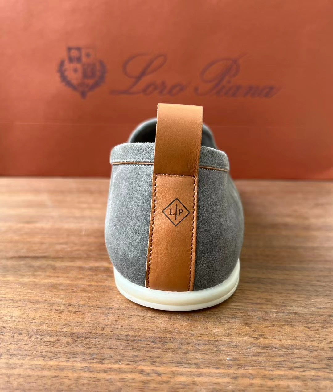 LP VENICE WALK LOAFERS STONE SUEDE