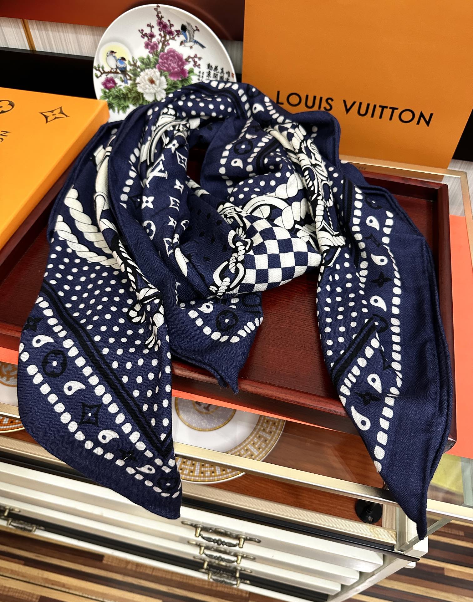 SAILOR BANDANA SQUARE IN MARINE BLUE SILK SCARF 140 CM