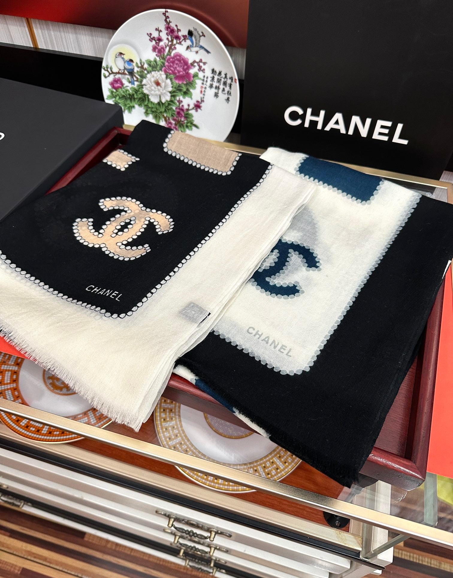 CC 25 Newest Design Scarf 200 CM In White Black Beige Cashmere 292964
