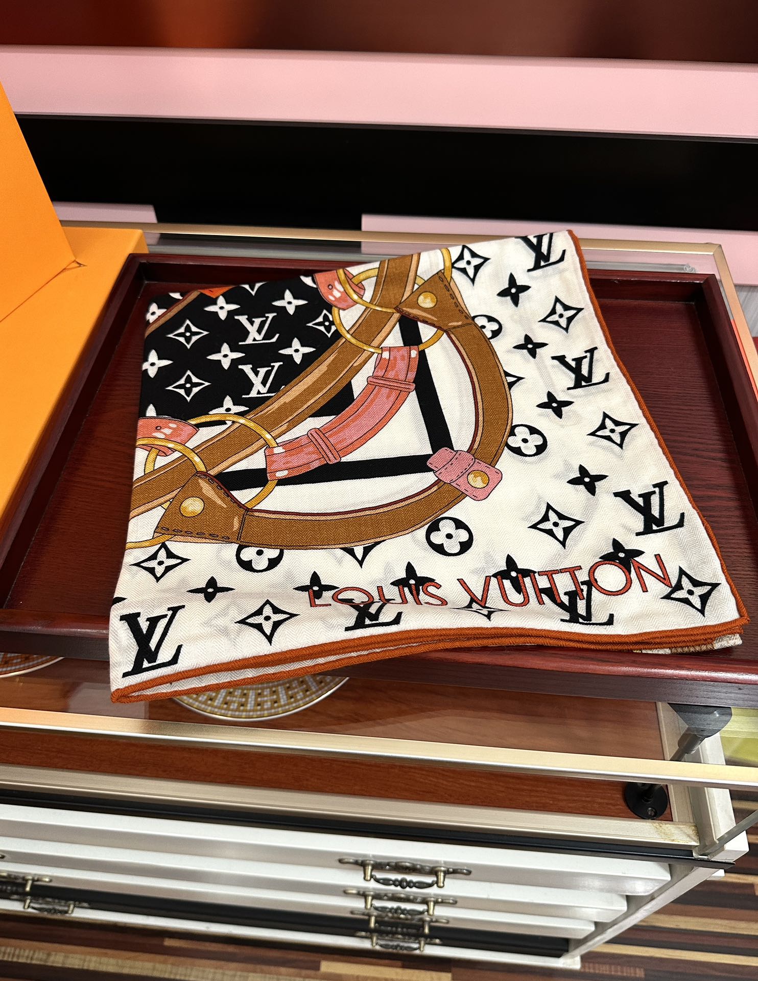 LV Scarf 140cm Black White Brown Silk Cashmere 968685