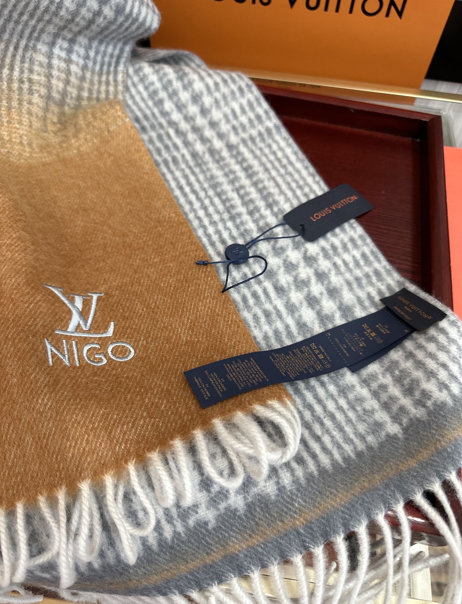 LV Double-Sided Shawl Scarf 200cm Black Brown Cashmere 968695