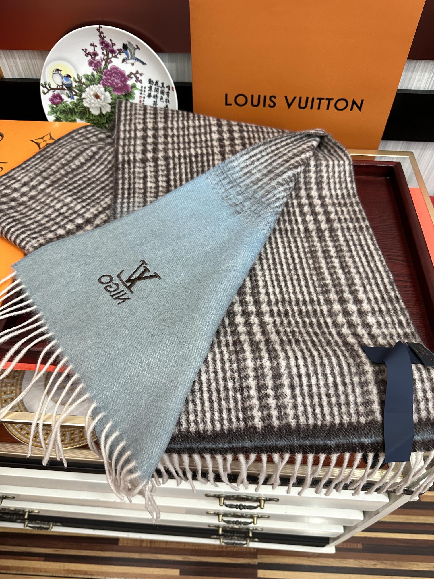 LV Double-Sided Shawl Scarf 200cm Black Light Blue Cashmere 968696