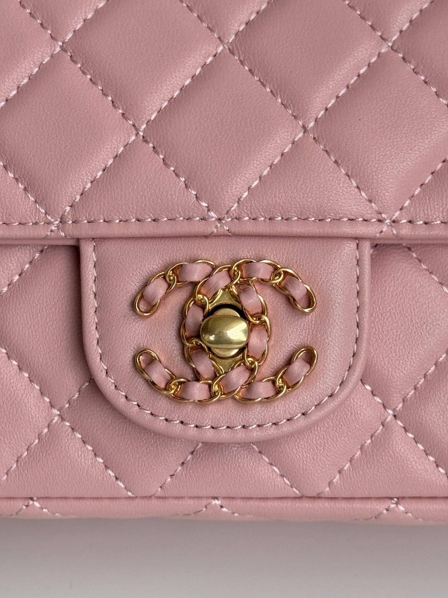 24c mini flap bag 20cm with top handle pink lambskin