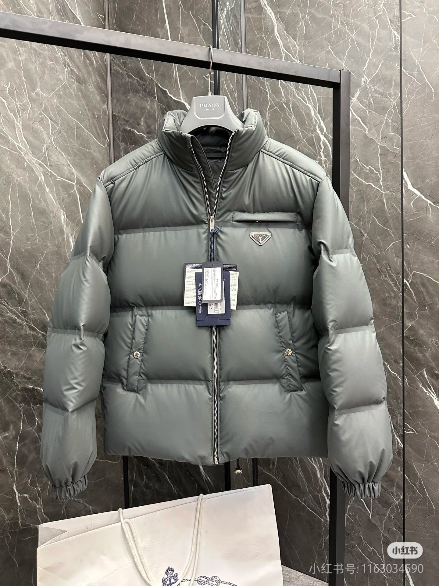 Prada 25 Down Jacket Black And Grey Polyester 291391