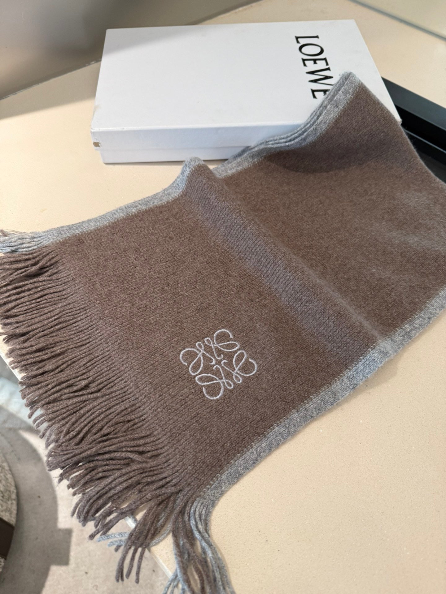 Loewe Scarf 180CM  Brown Cashmere 968541
