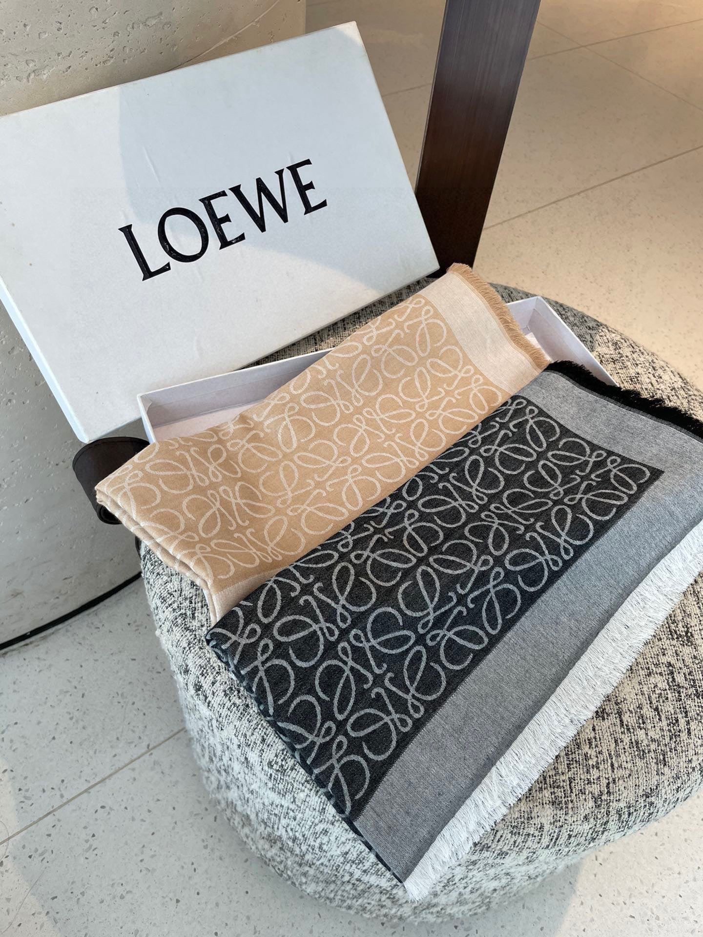 Loewe Scarf 140CM Beige Cashmere 100113