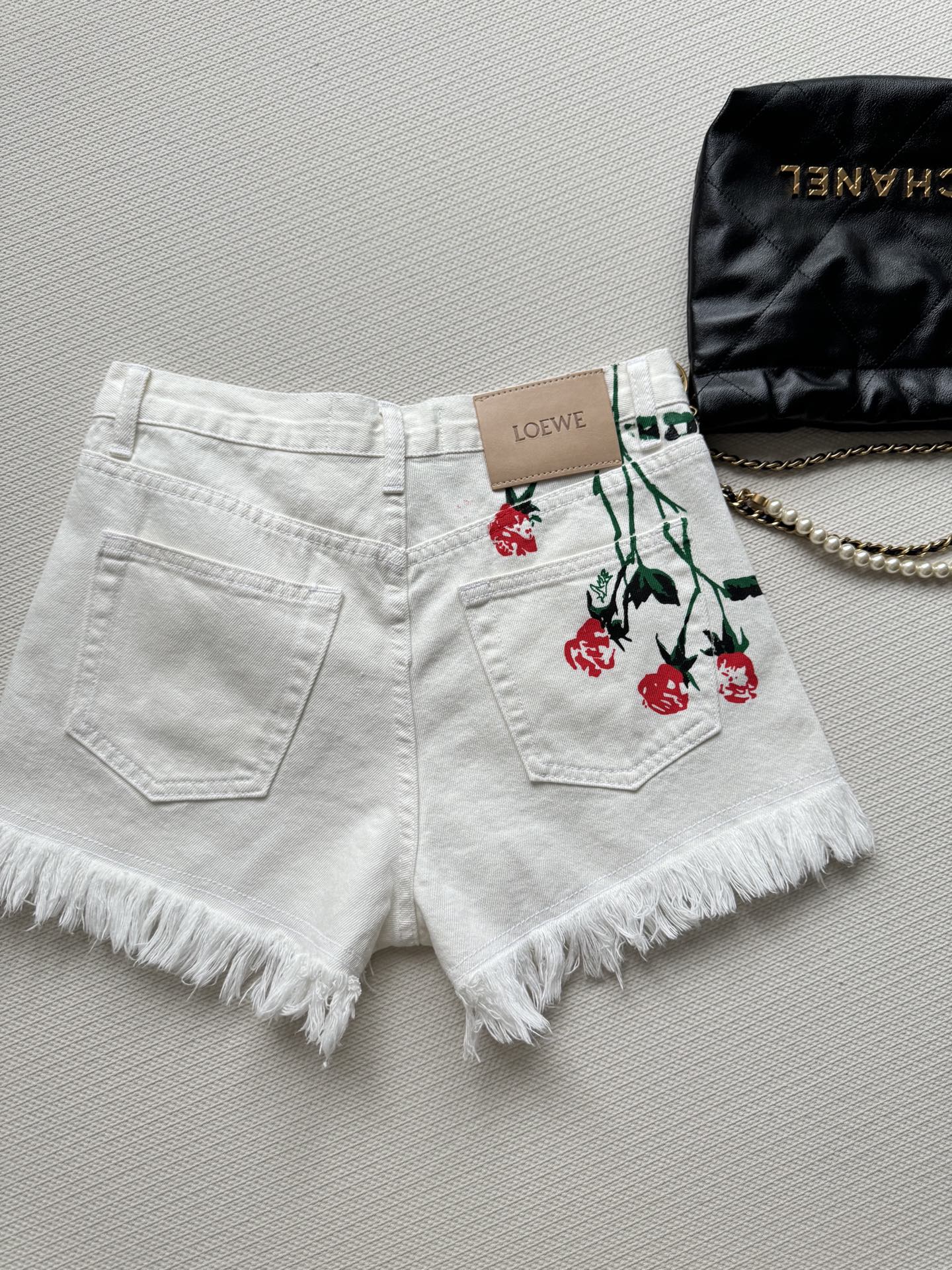 Loewe 25 Short White Cotton