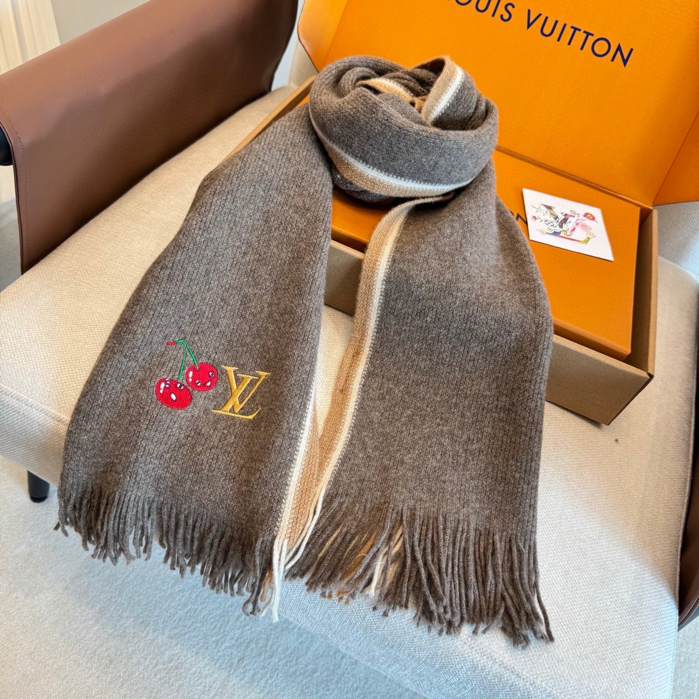LV 25ss Scarf 180CM Brown Knitted Cashmere  292791