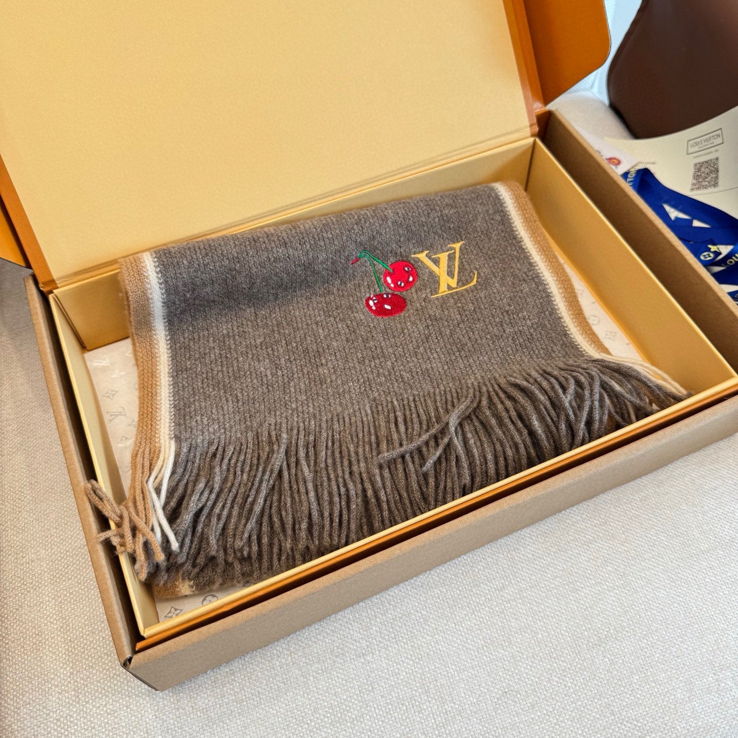 LV 25ss Scarf 180CM Brown Knitted Cashmere  292791