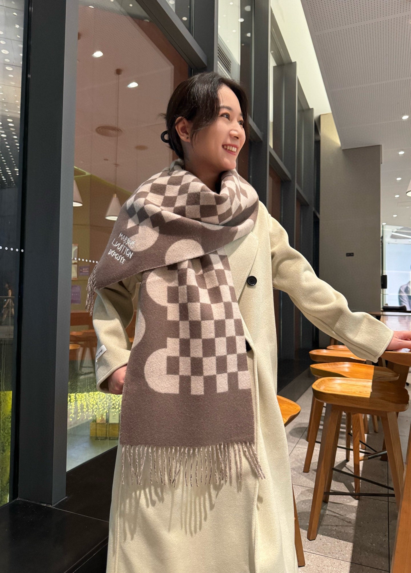 LV 25ss Scarf 180CM Light Brown White Knitted Cashmere 292798