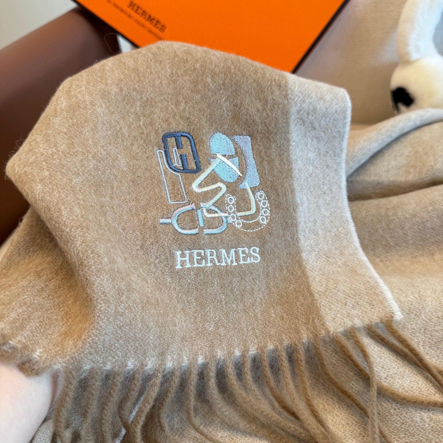 BBR Classic Embroidered Scarf 185CM Beige Cashmere 292823