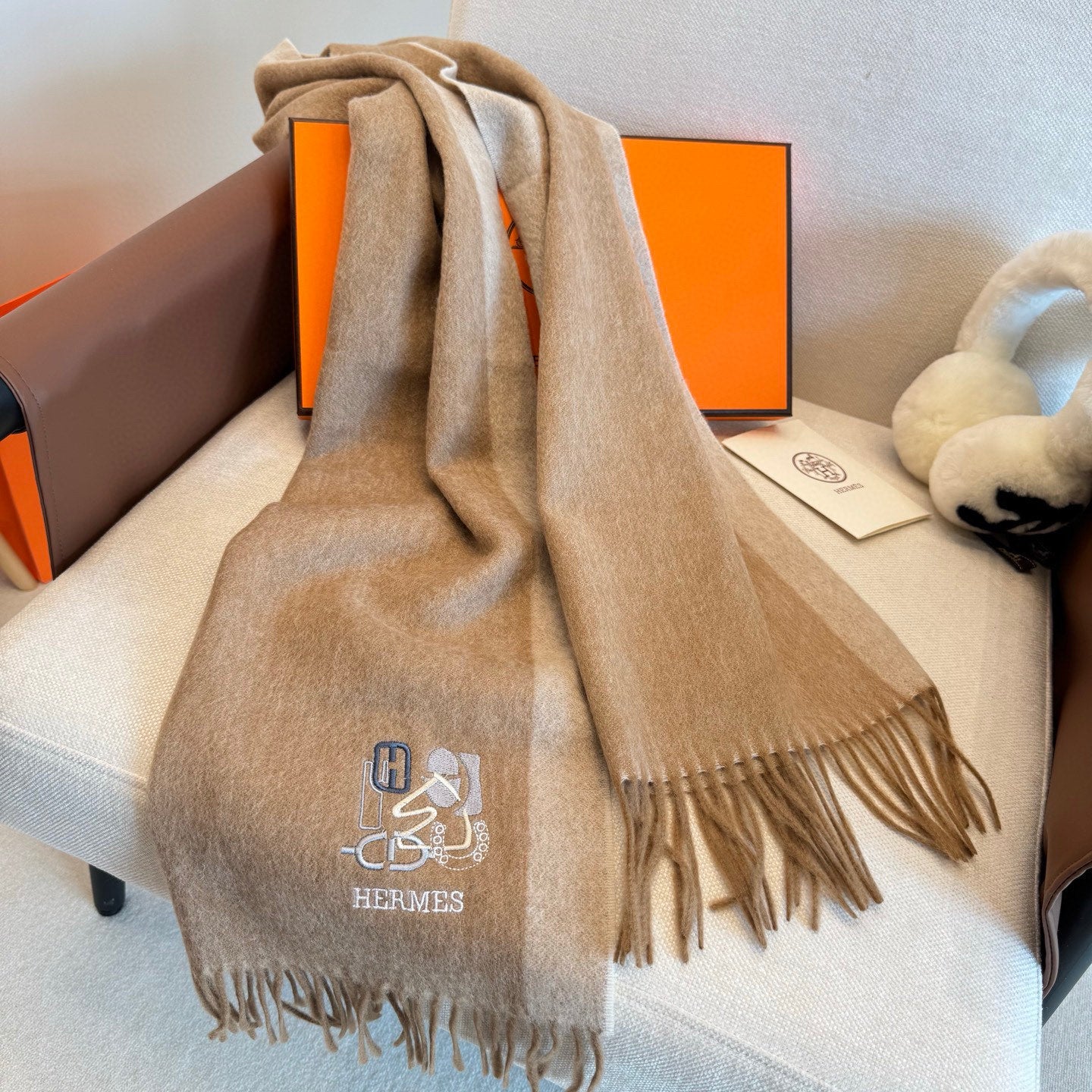 BBR Classic Embroidered Scarf 185CM Beige Cashmere 292823