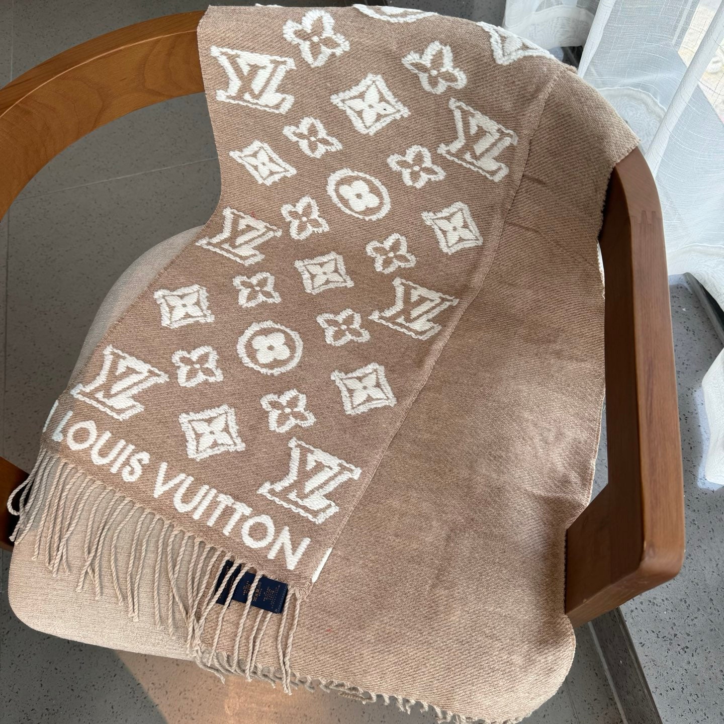 LV 3D Scarf 220cm Light Brown Sheep Wool 967207