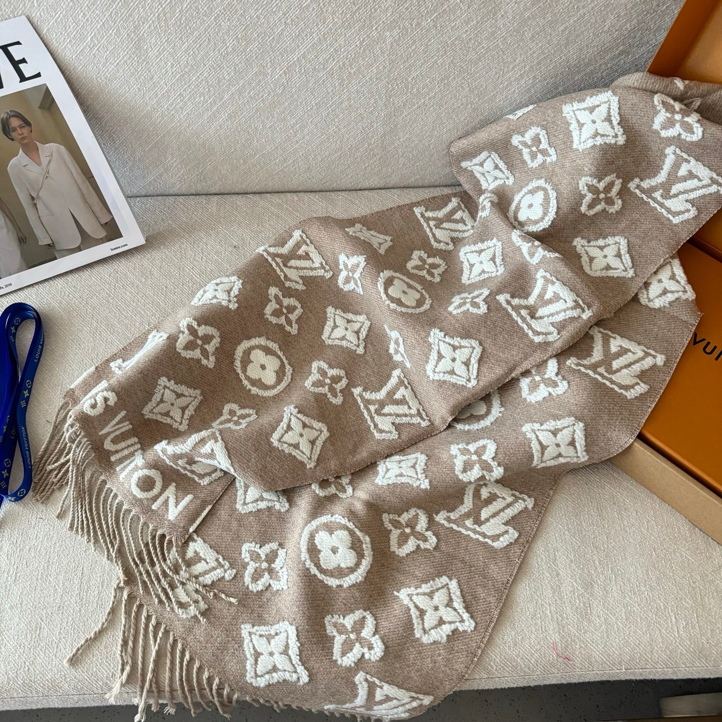 LV 3D Scarf 220cm Light Brown Sheep Wool 967207