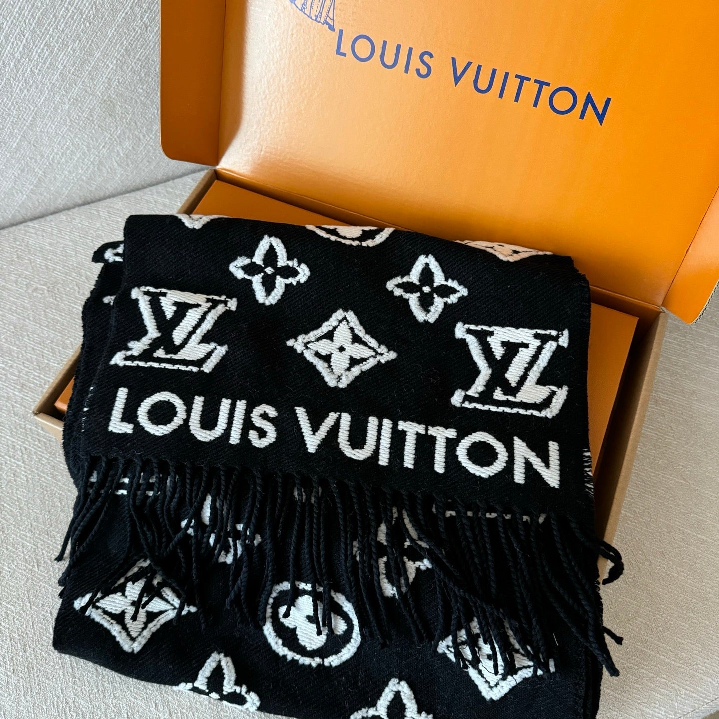 LV 3D Scarf 220cm Black Sheep Wool 967205