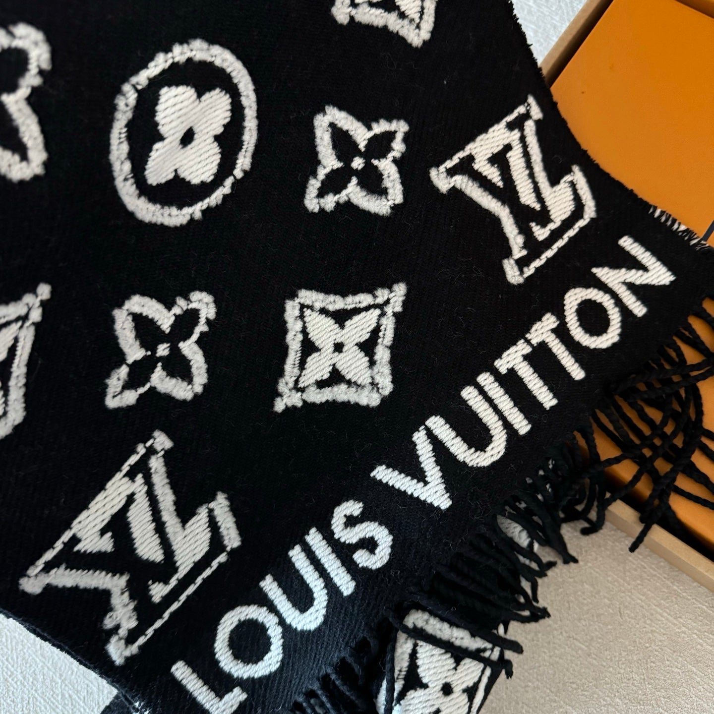 LV 3D Scarf 220cm Black Sheep Wool 967205