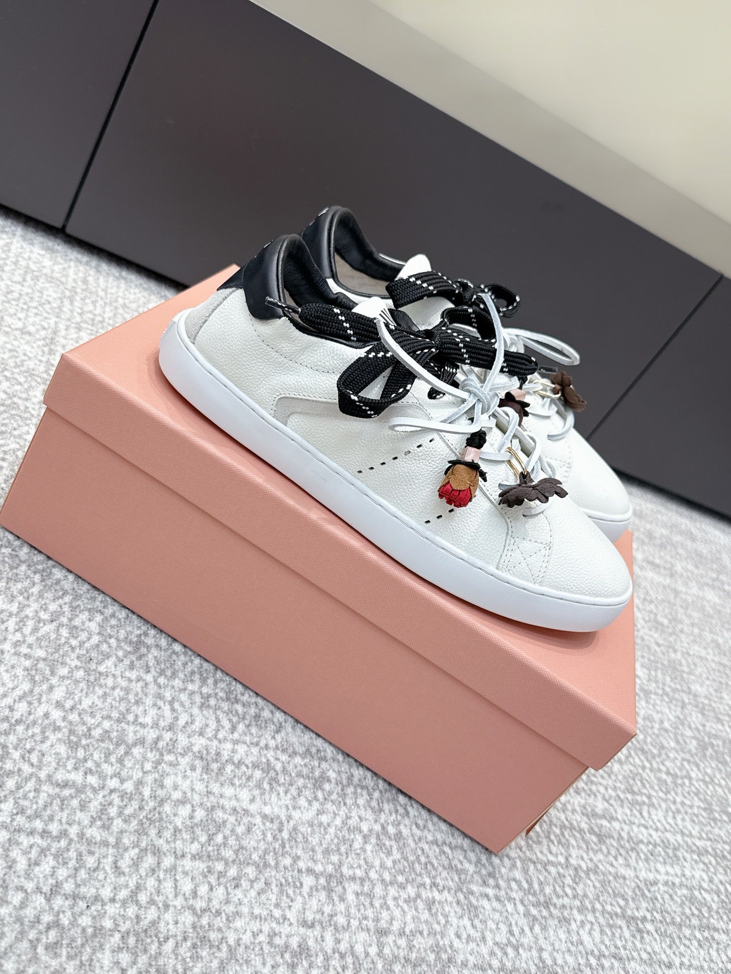 MIU MIU sneaker white black cowhide 461841