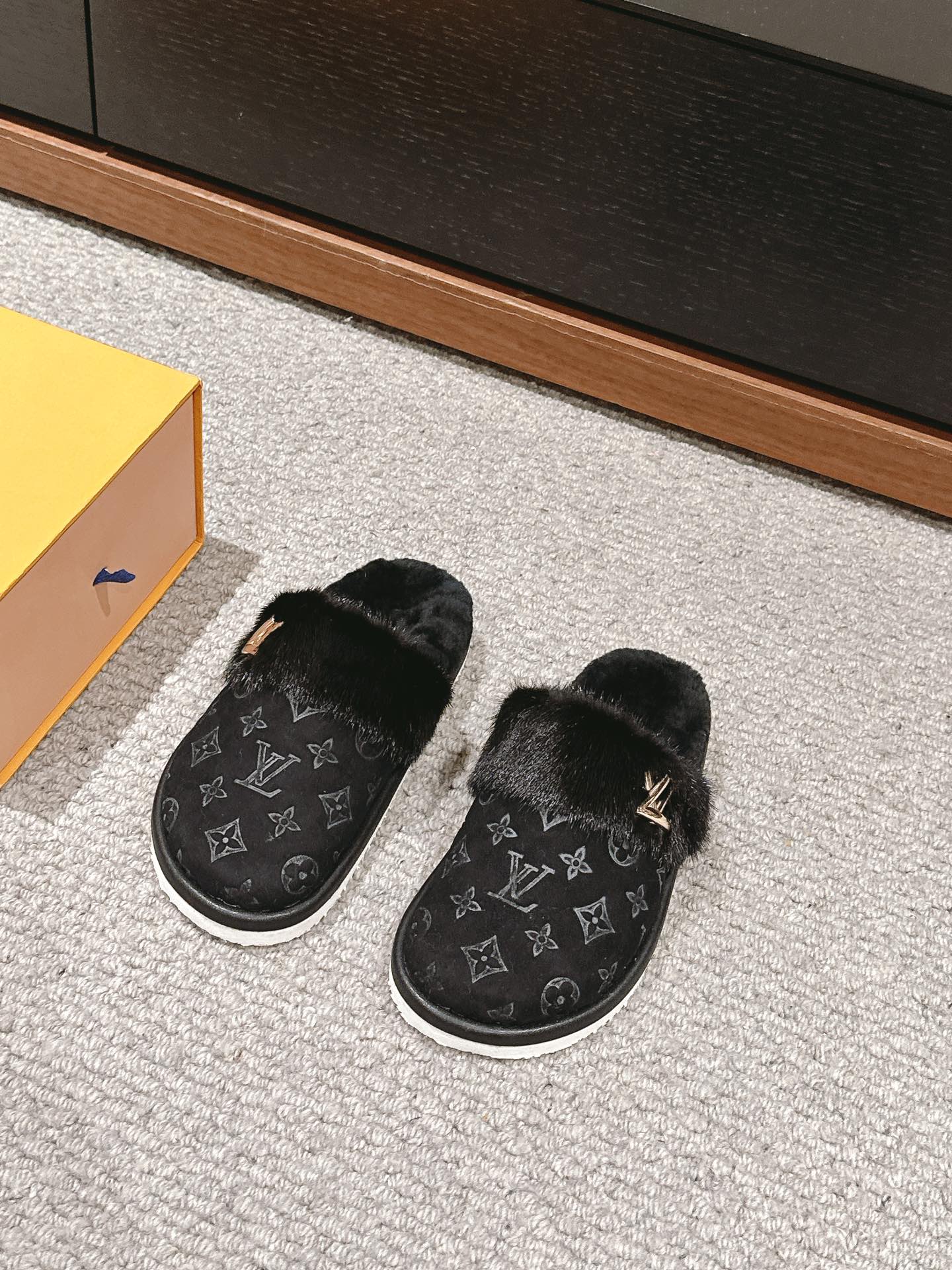 LV Flat Mule Black With Fur Monogram Suede