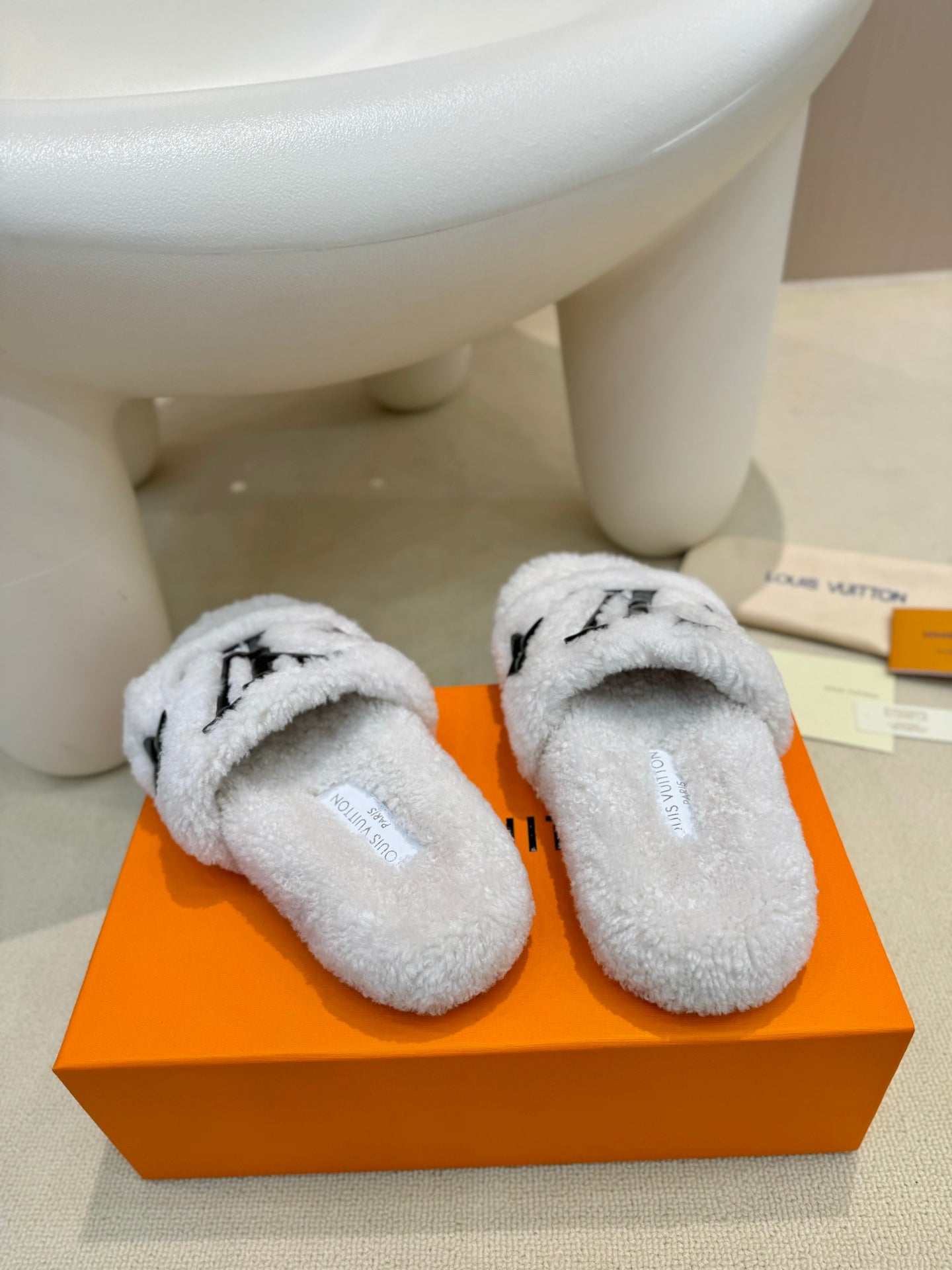 LV Fur Slippers White With Black Text Pure Wool