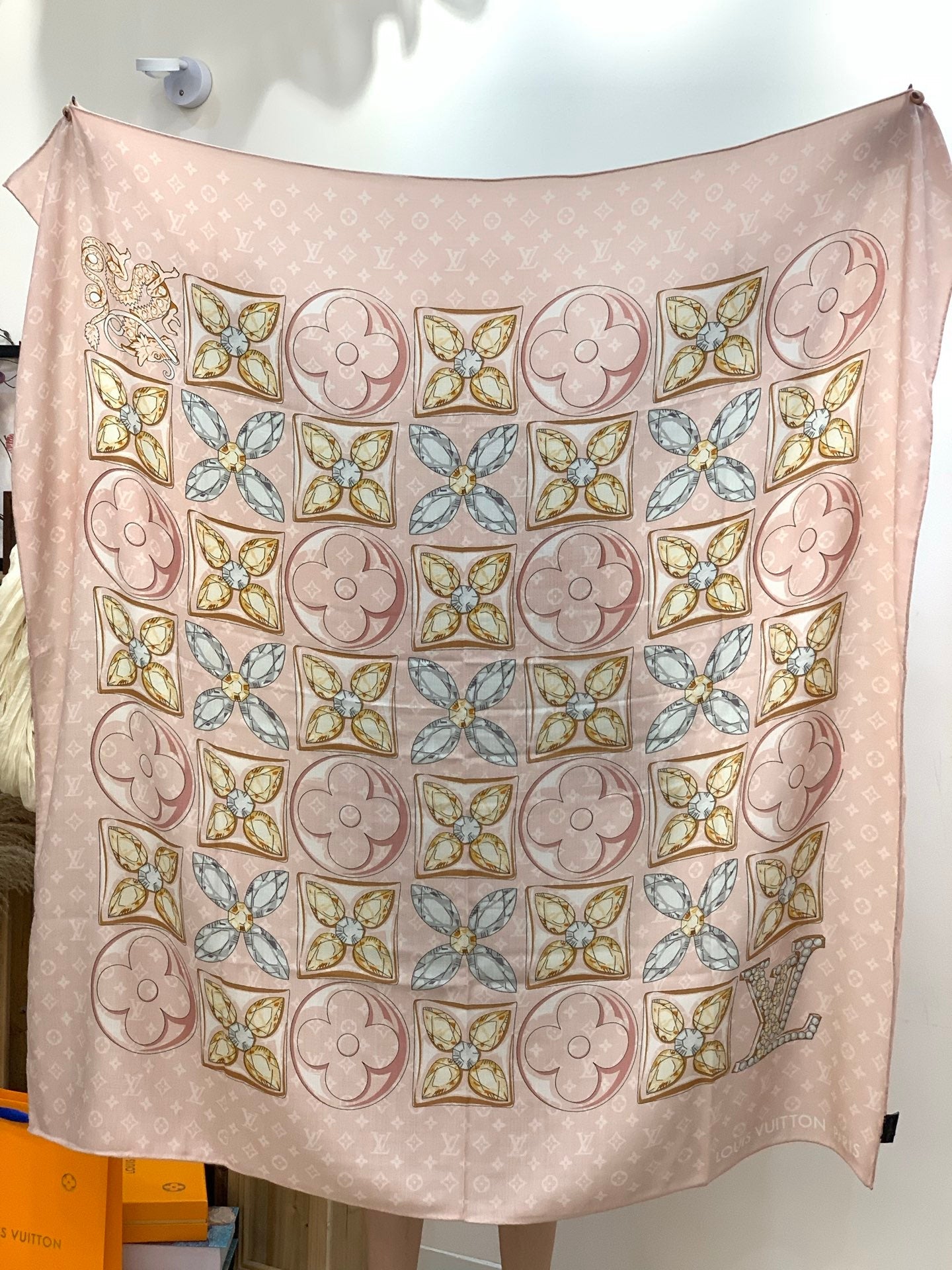 LV X TM Scarf 135CM Light Pink Cashmere 293192