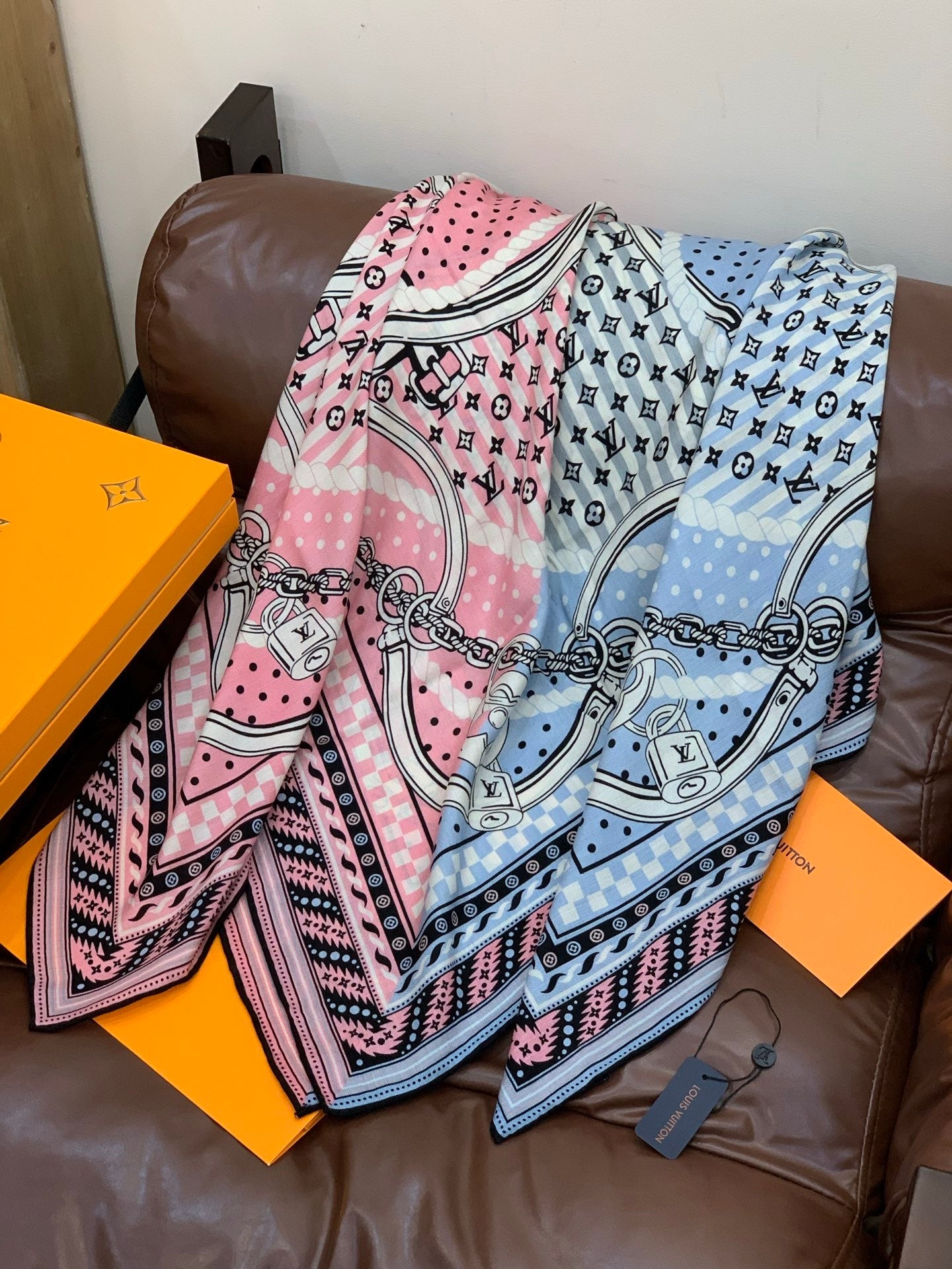 LV X TM Scarf 135CM Blue Pink Cashmere 293197