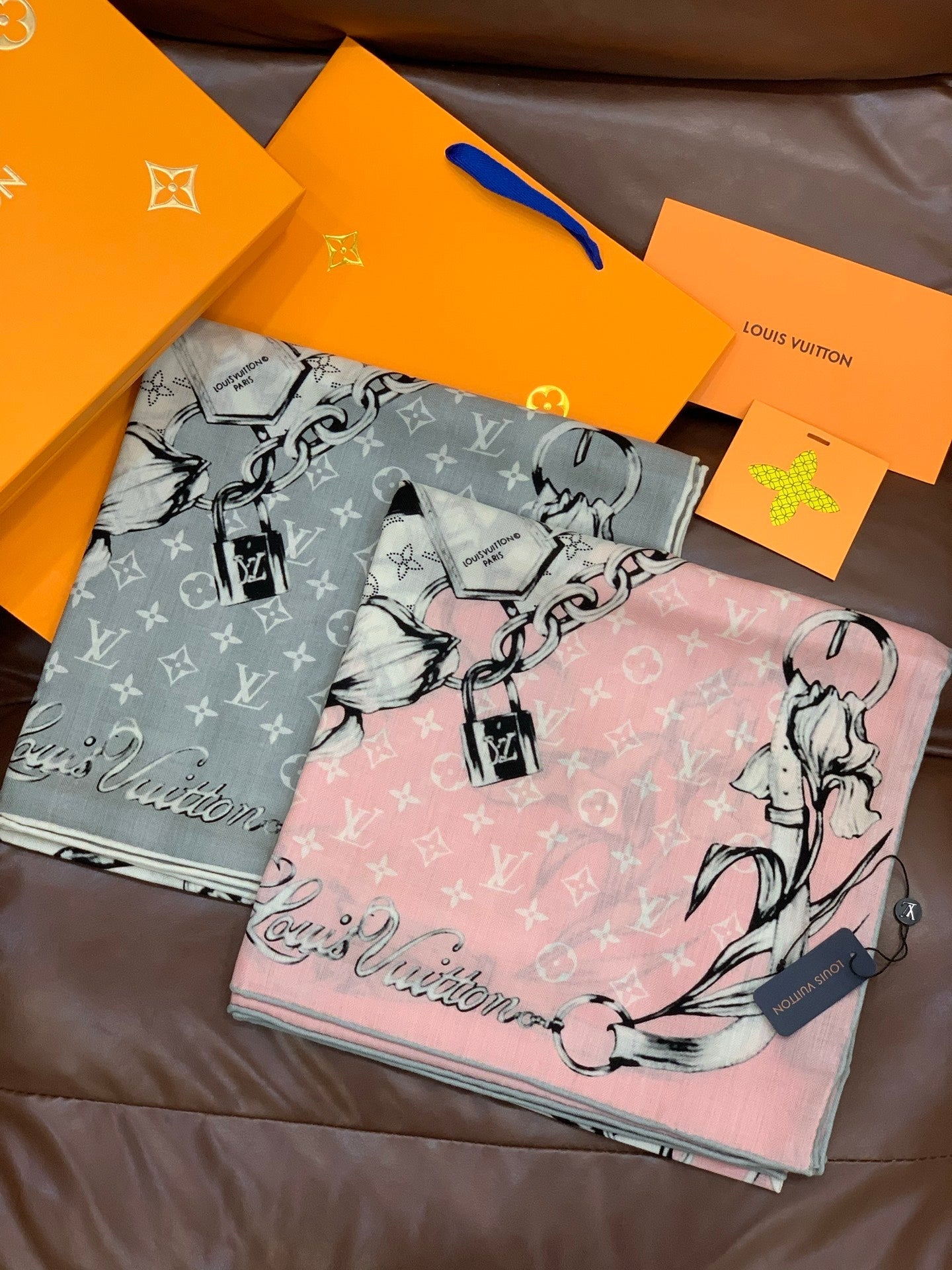 LV X TM Scarf 135CM Pink White Cashmere 293202