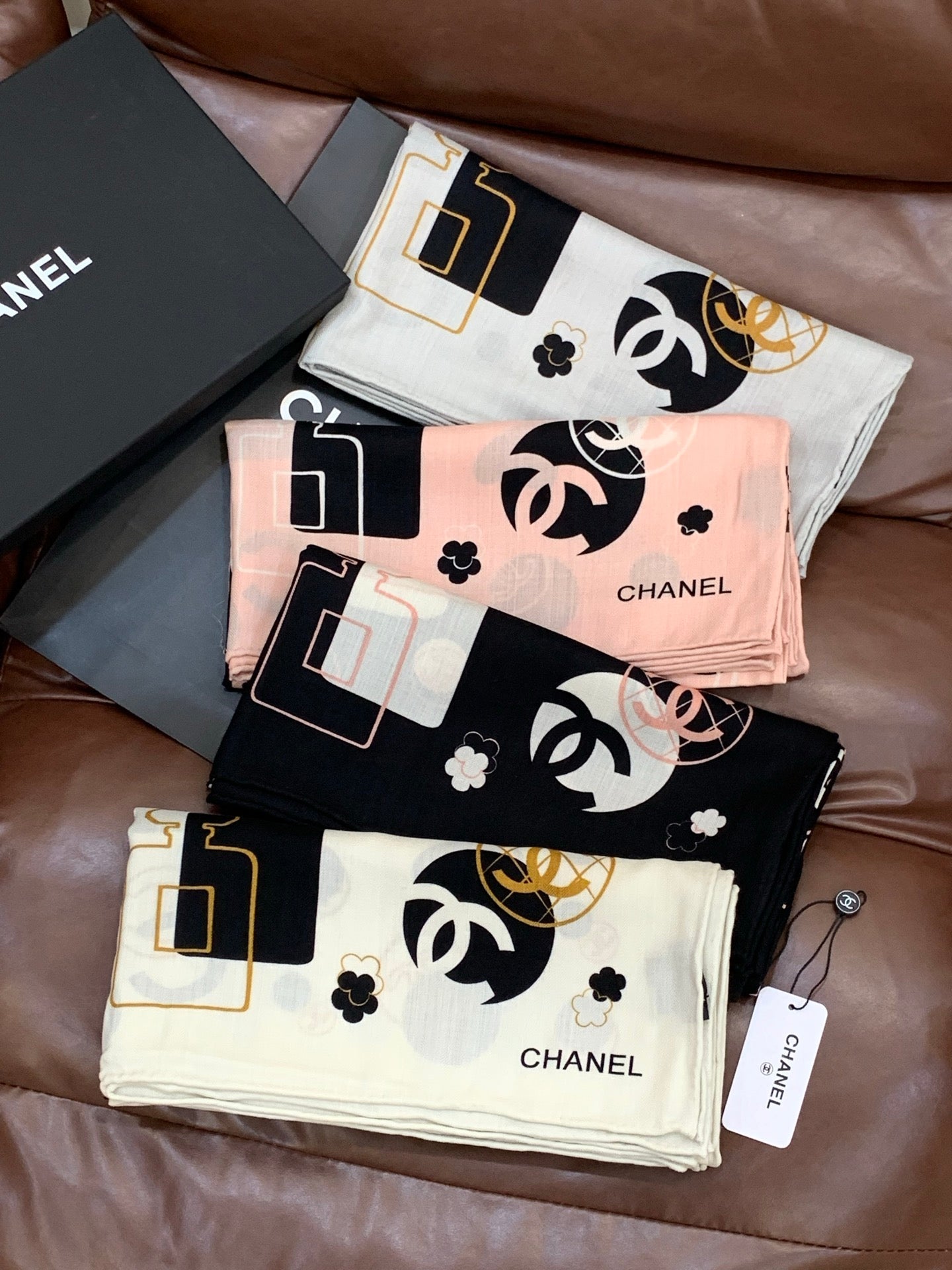 CC 25 Scarf 140cm Light Pink Black Cashmere 293180