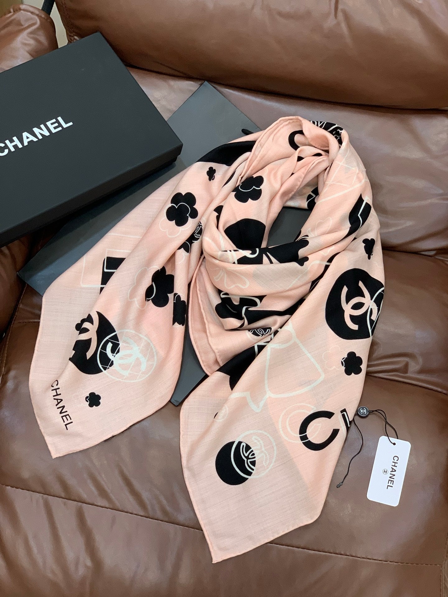 CC 25 Scarf 140cm Light Pink Black Cashmere 293180