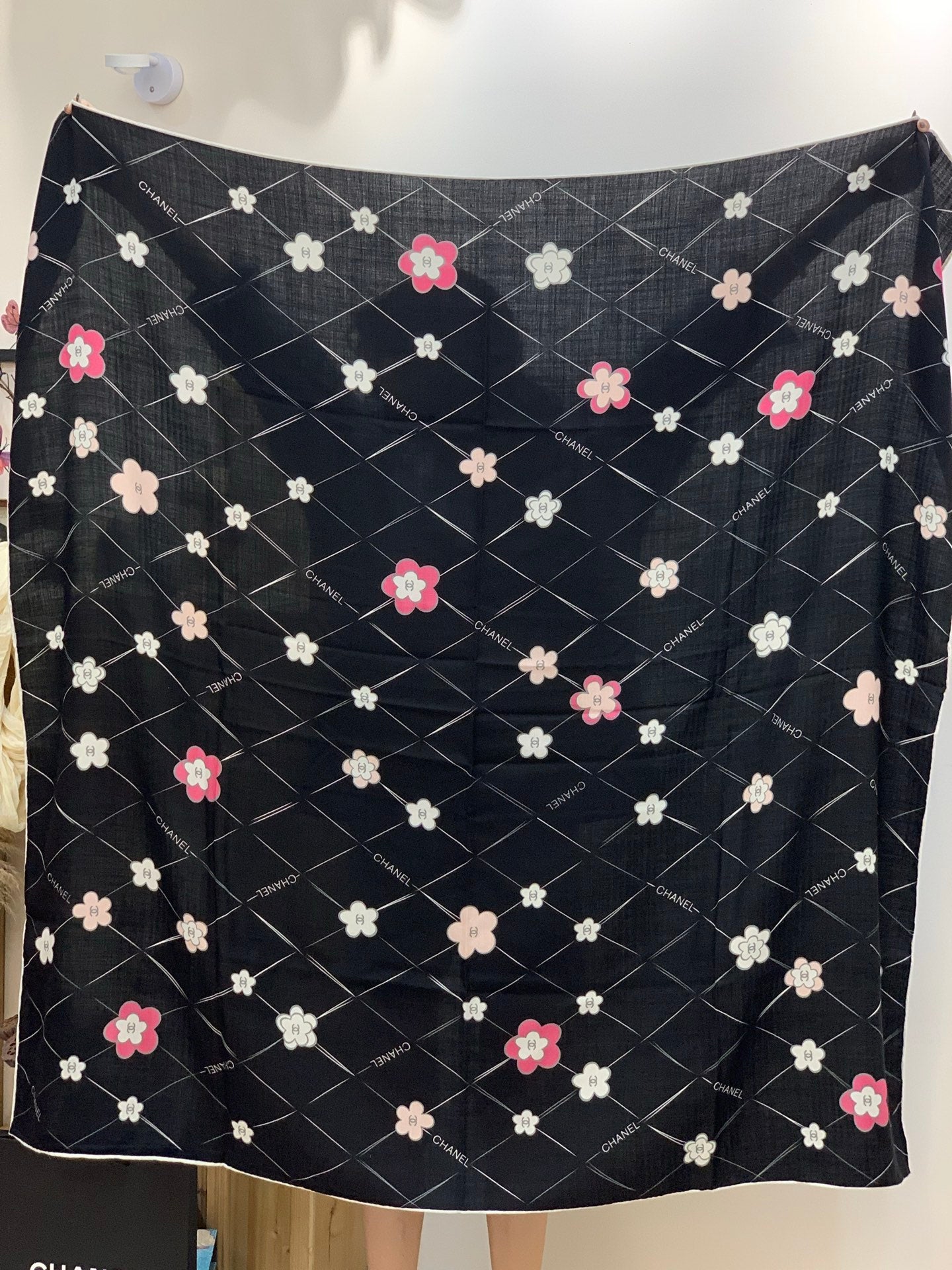 CC 25 Scarf 140cm Black Pink White Cashmere 293175