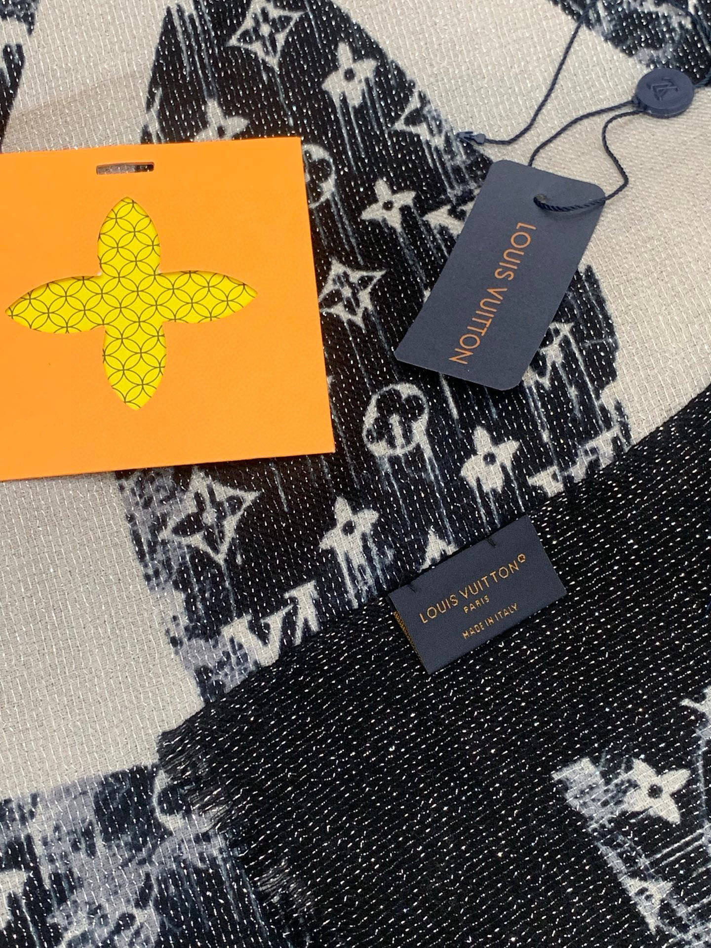 LV 25ss Scarf 200CM Black Cashmere 293141