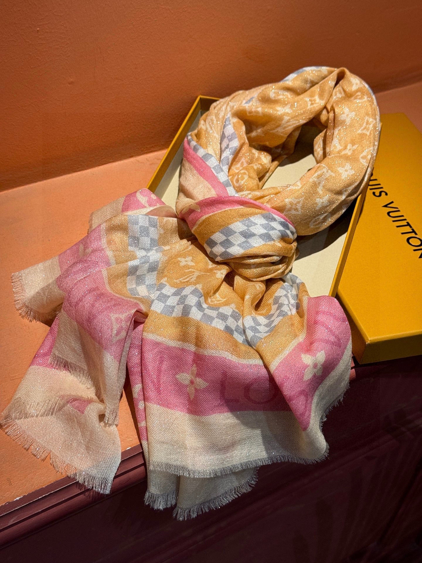 LV 25ss Scarf 200CM Yellow Pink Cashmere 293151