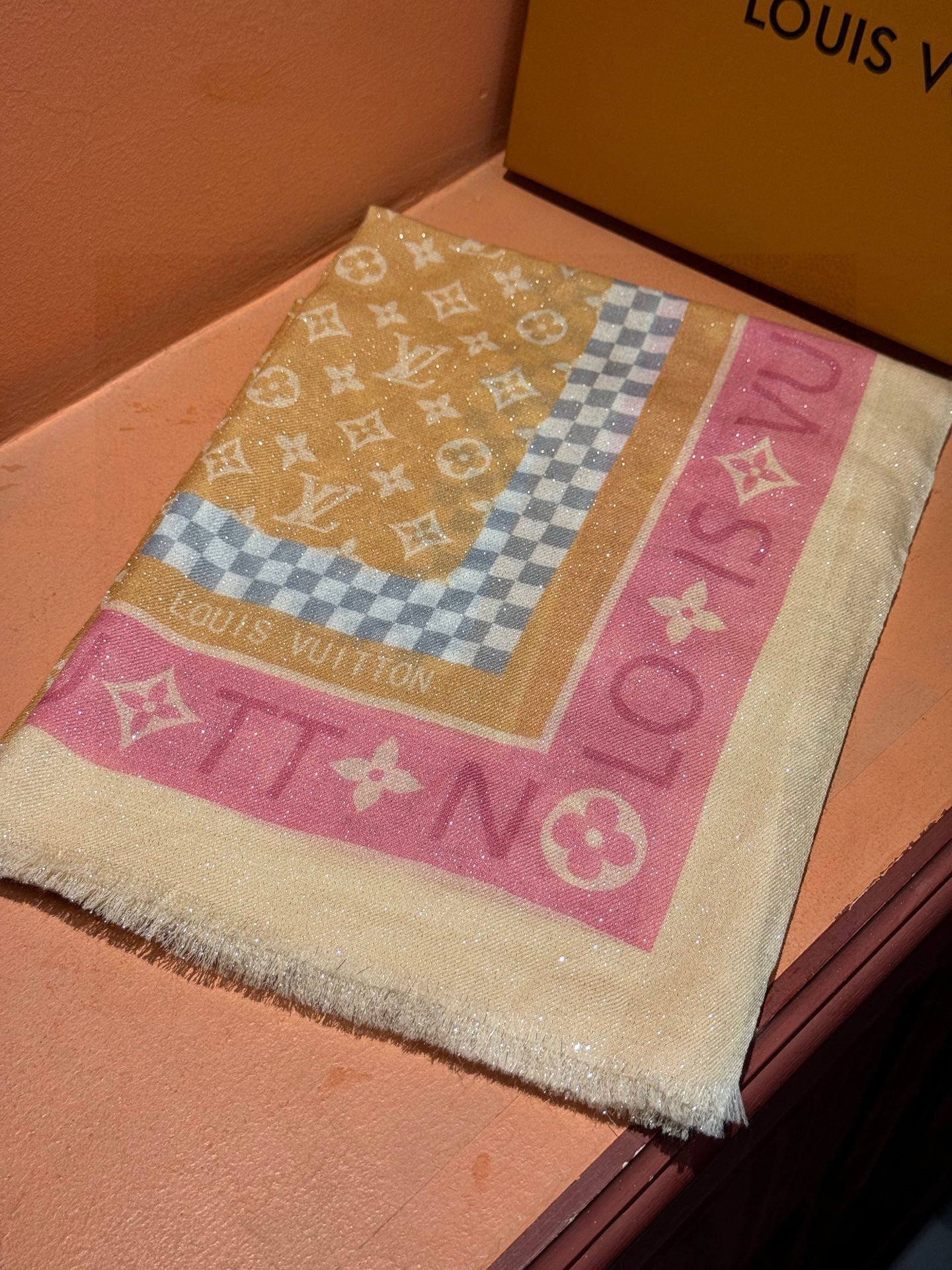 LV 25ss Scarf 200CM Yellow Pink Cashmere 293151