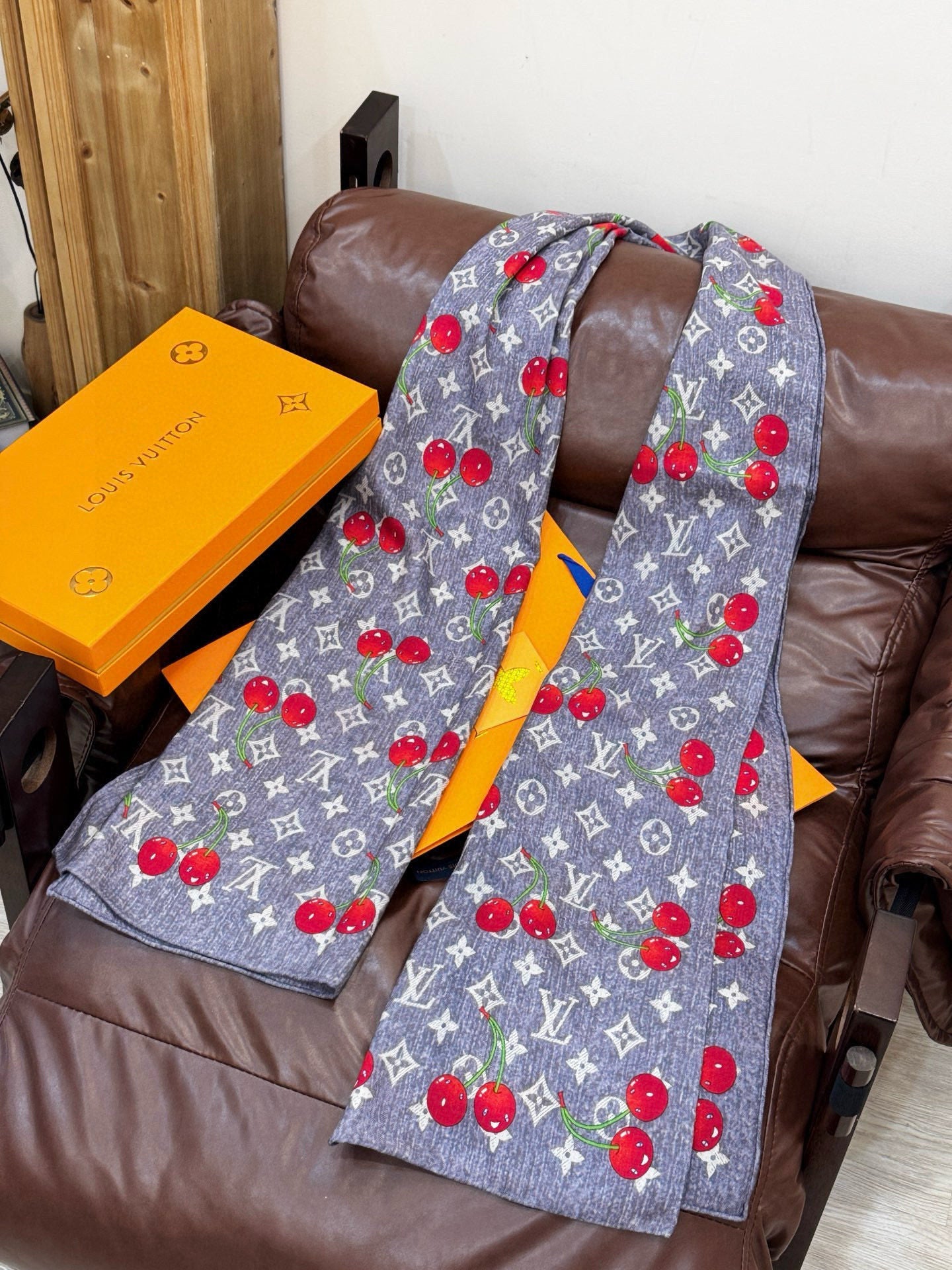 LV X TM Monogram Scarf 180CM Gray Red Cashmere 293171