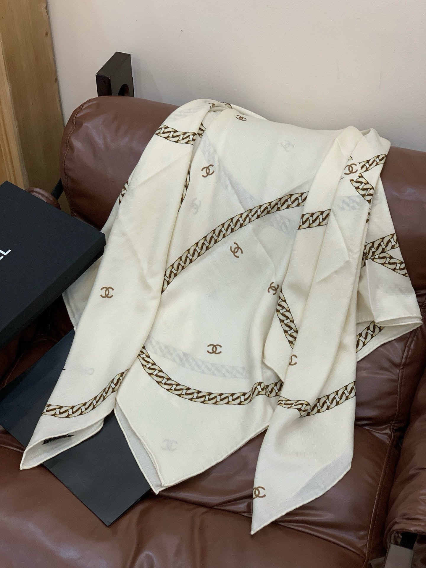 CC 25 Scarf 140cm White Cashmere 293264