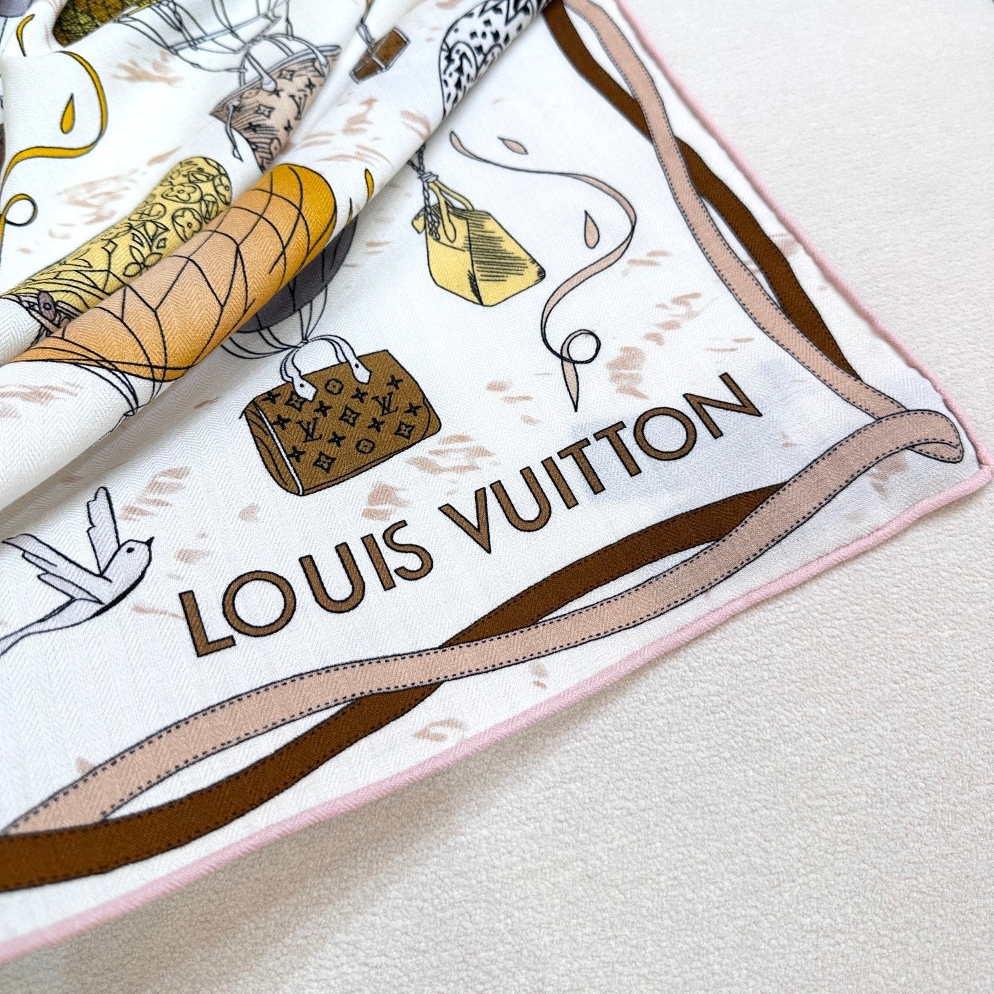LV urkish Hot Air Balloon Scarf 140cm Yellow Colorful Cashmere 971101