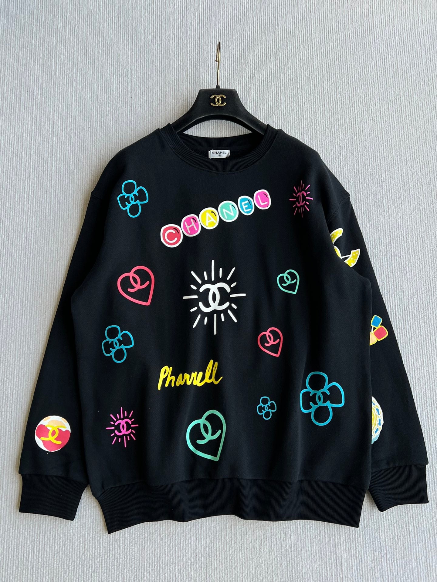 Chanel 25 Graffiti Crew Neck Sweatshirt Black Cotton 312091