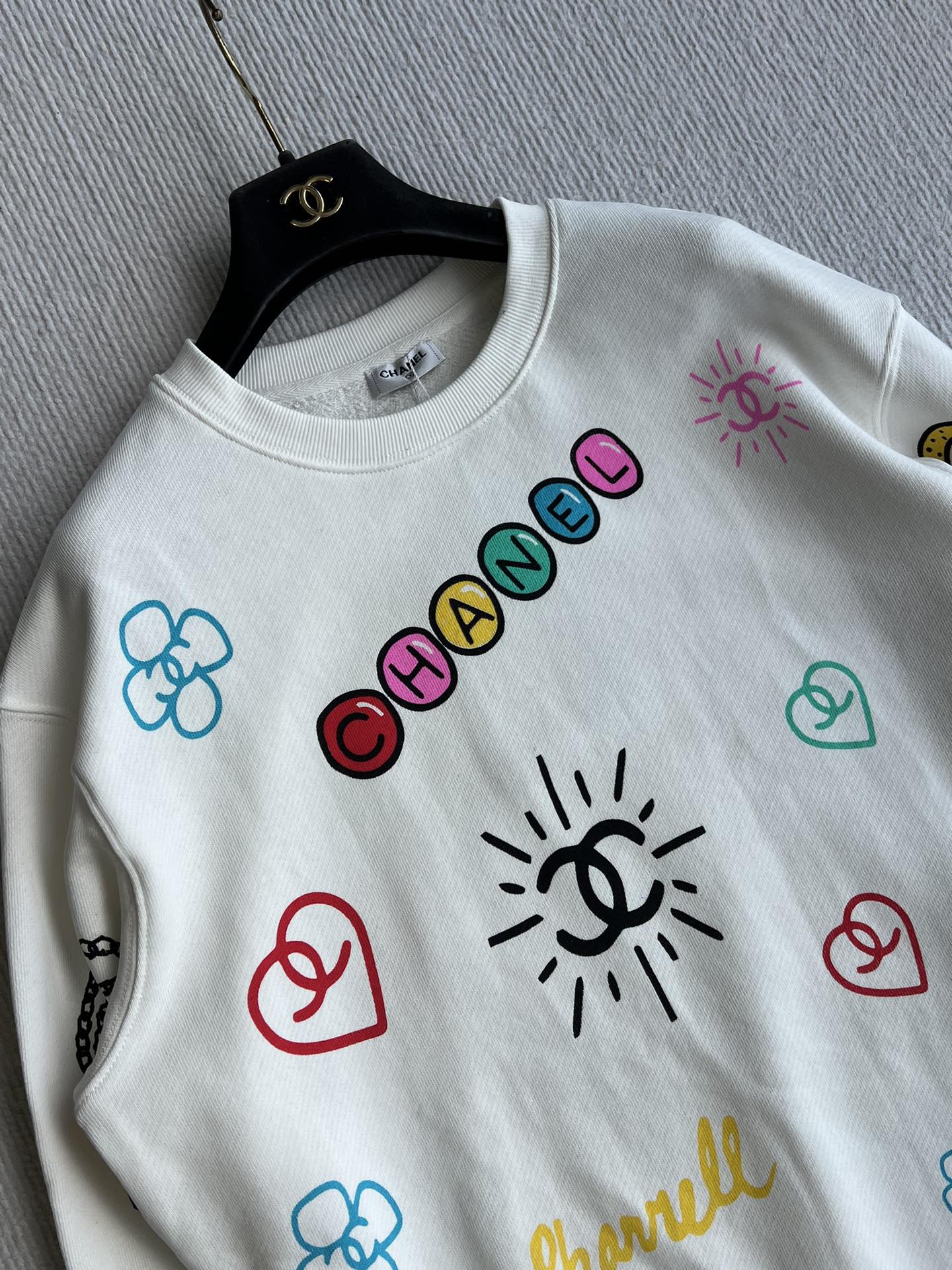 Chanel 25 Graffiti Crew Neck Sweatshirt White Cotton 312092