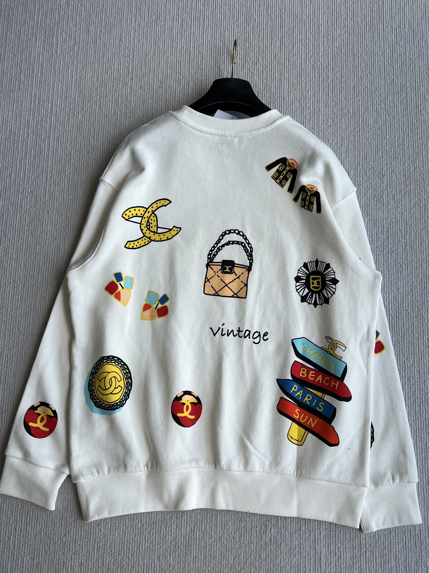 Chanel 25 Graffiti Crew Neck Sweatshirt White Cotton 312092