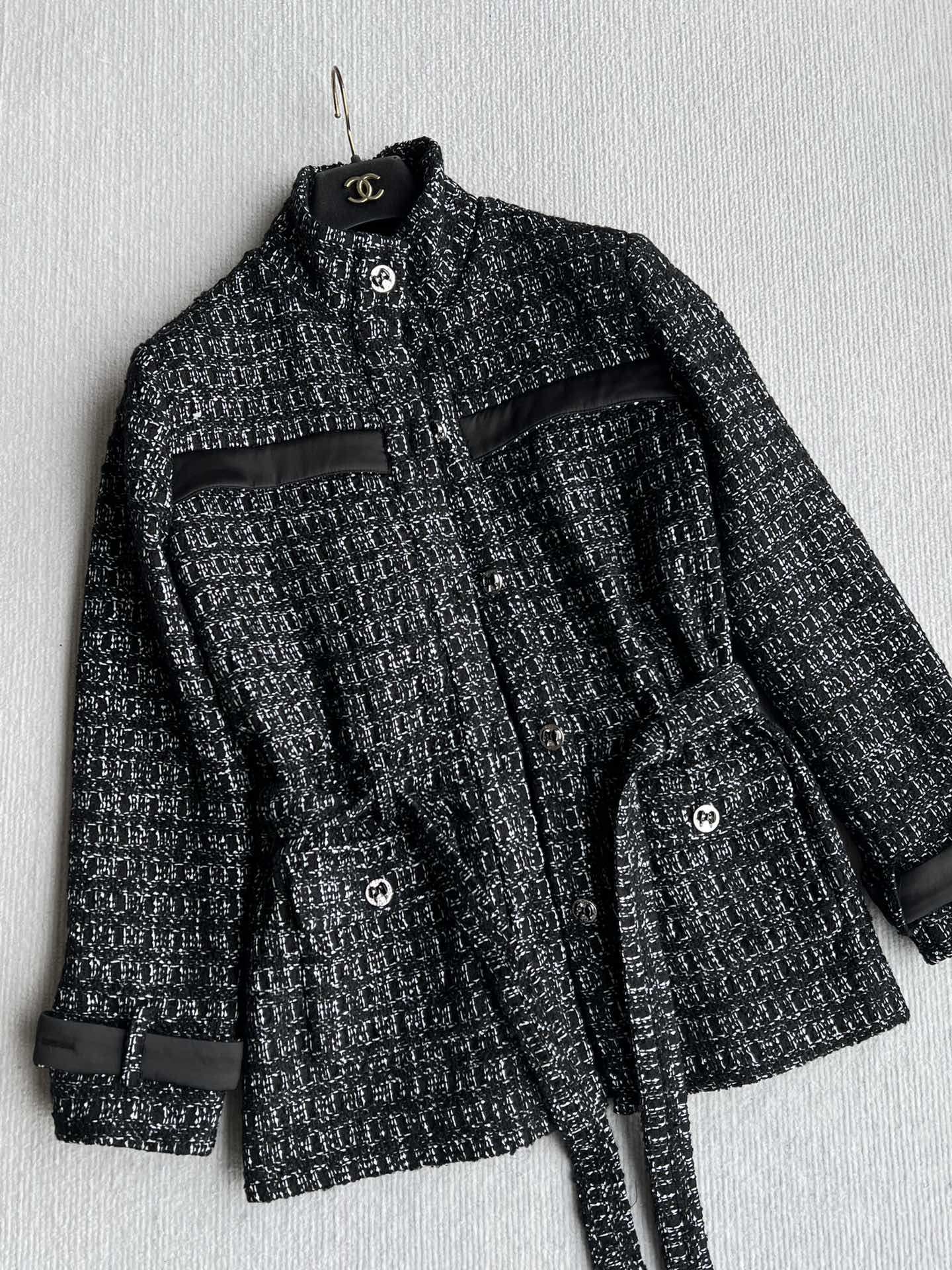 Chanel 2025 Belt Jacket Black Wool Cashmere 318587