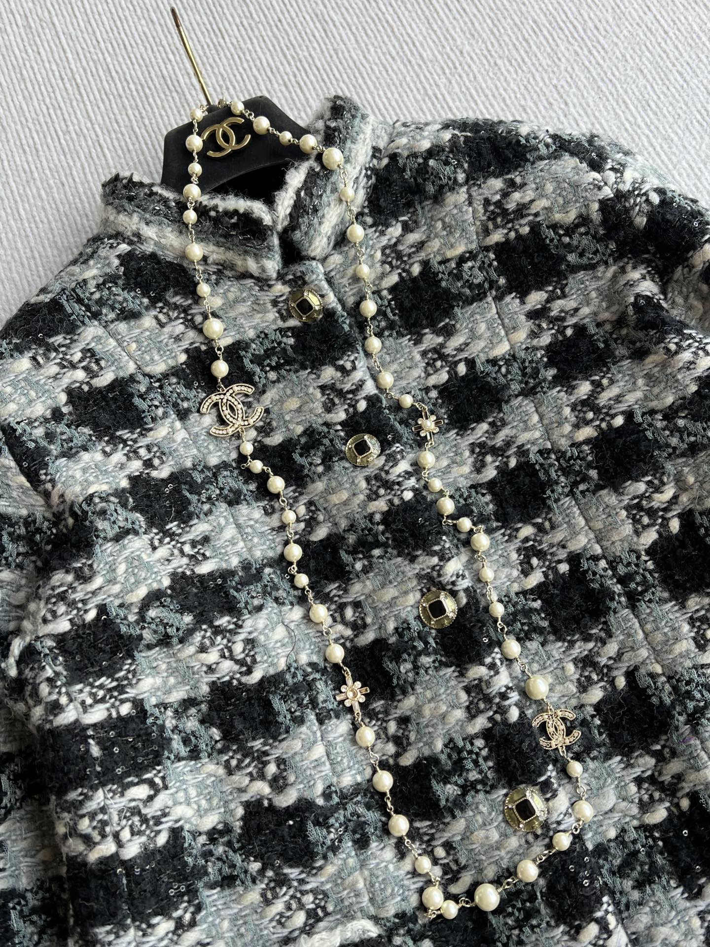 Chanel 2025 Plaid Tweed Jacket Black Wool Polyester 325363