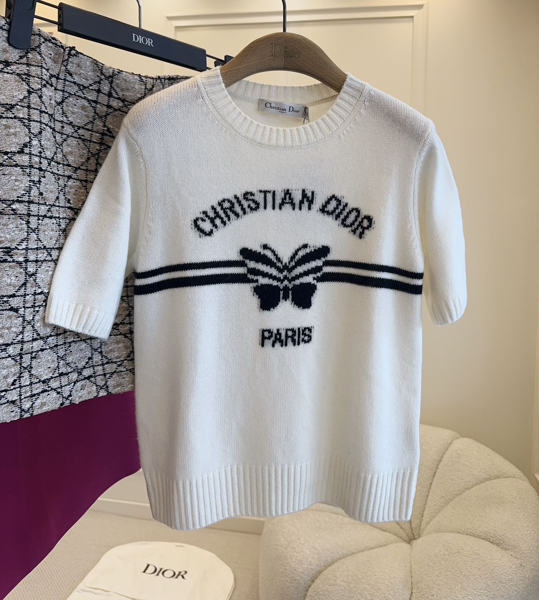 CD 25 Butterfly Knitted Short Sleeves Top White Black Cotton