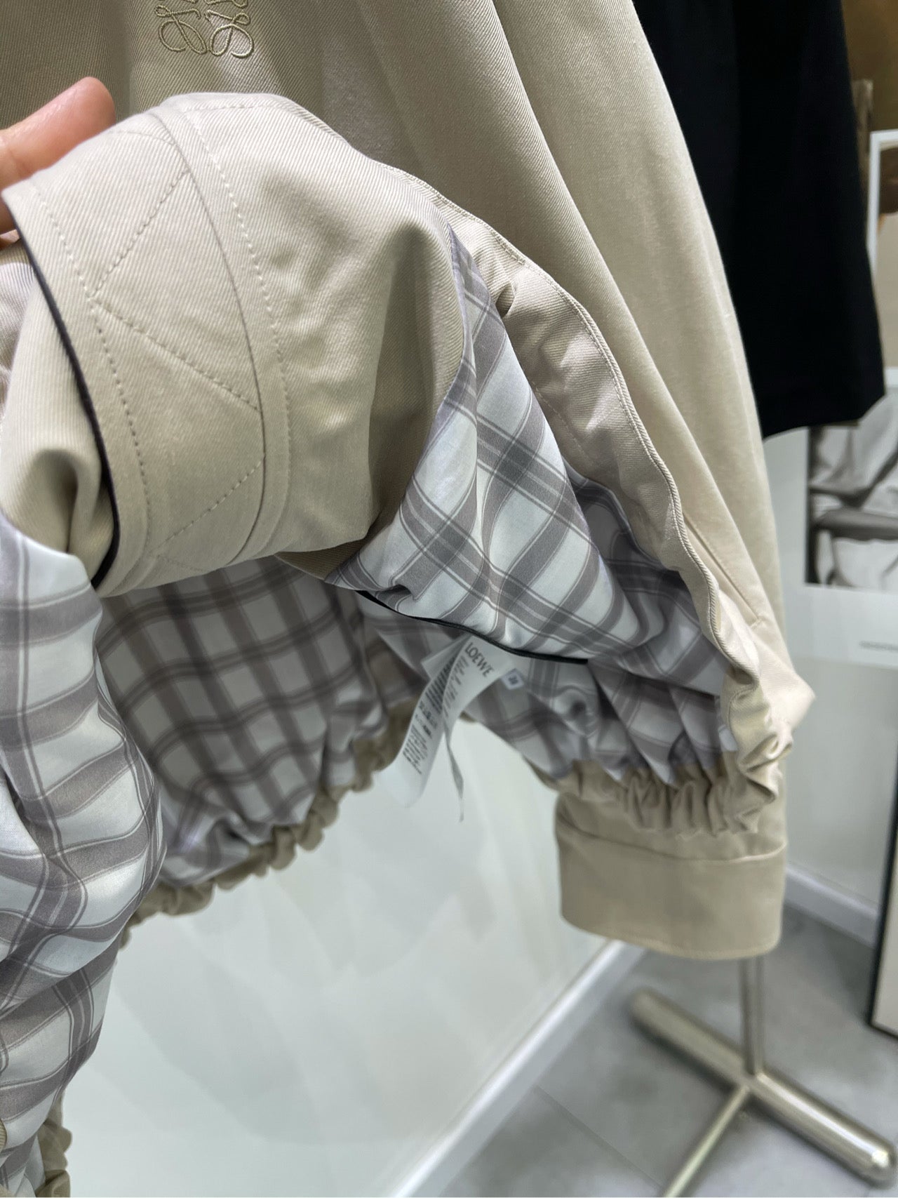 Loewe 2025 Zippered Short Trench Coat Light Khaki Cotton 217881