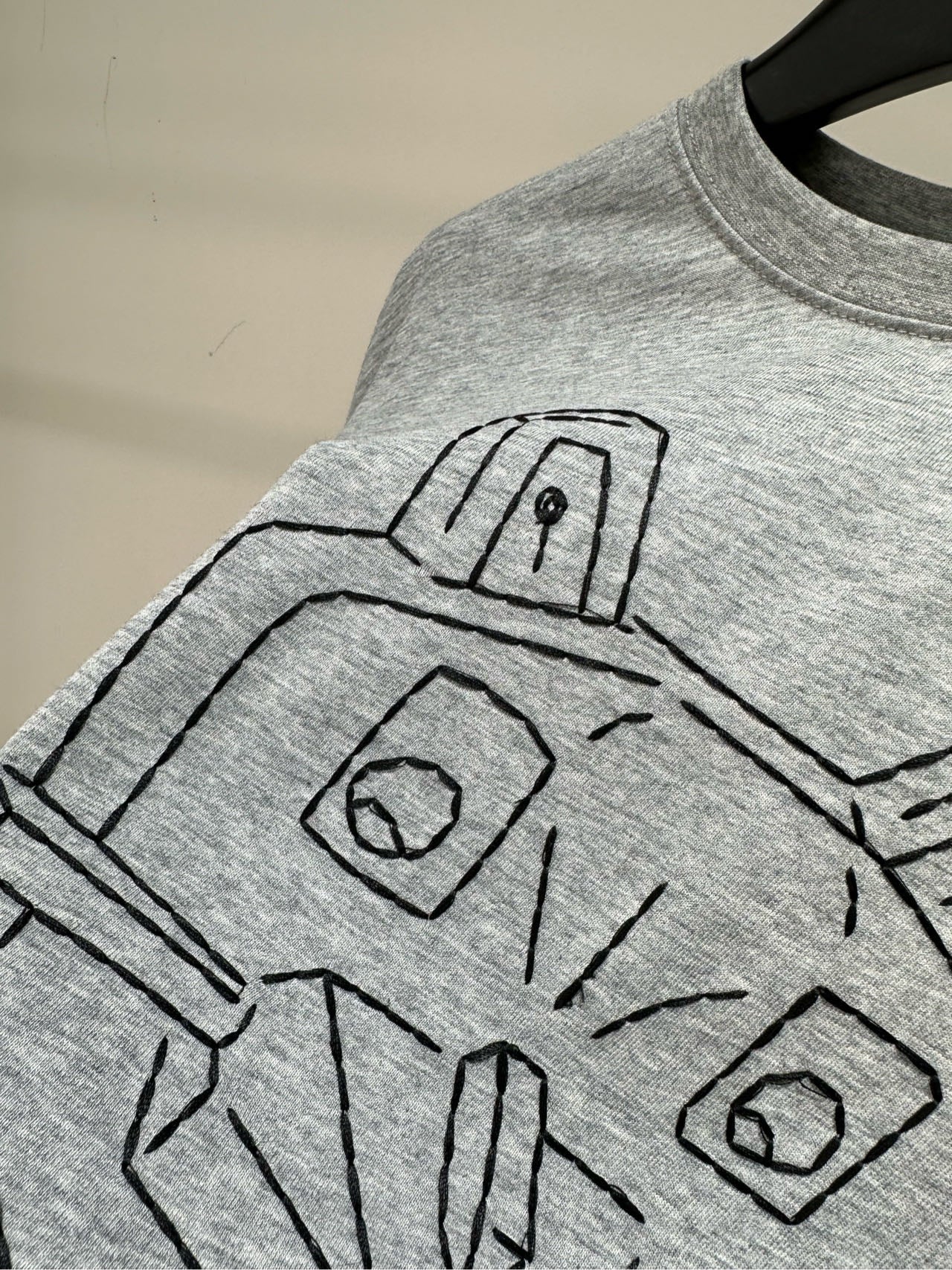 Loewe 2025 Cat-Themed Crew Neck Long-Sleeve T-Shirt Gray Cotton 327180