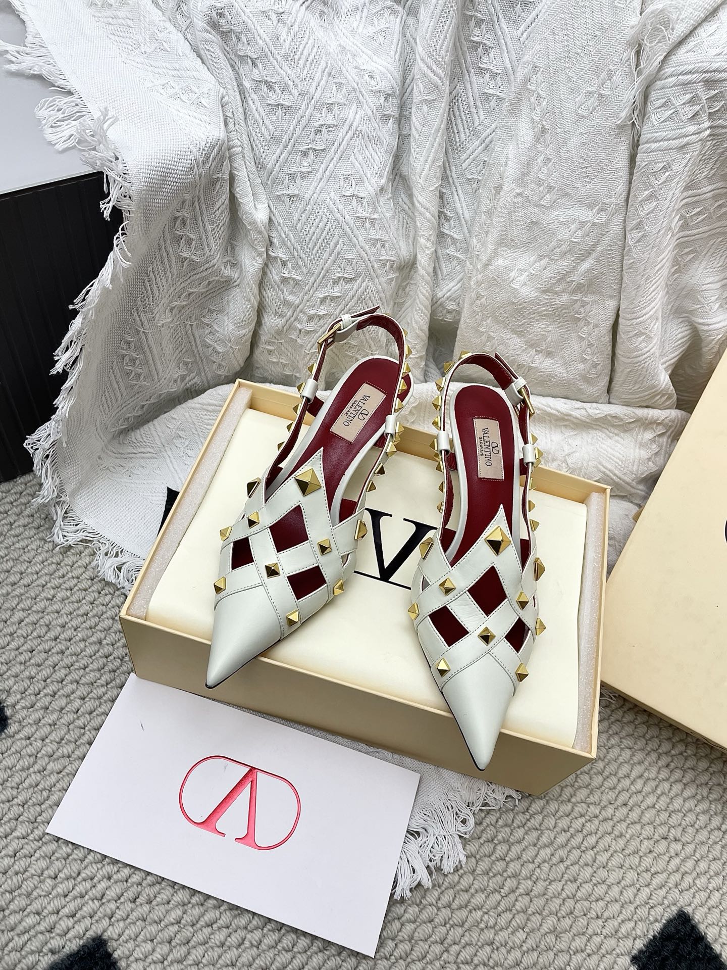 VT 26s Slingback 60 White Burgundy Lambskin 611369