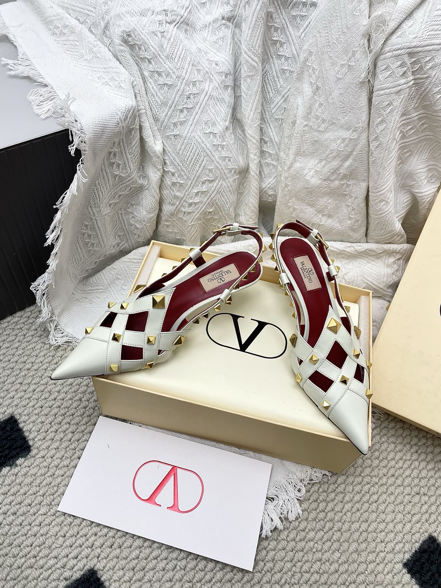 VT 26s Slingback 60 White Burgundy Lambskin 611369