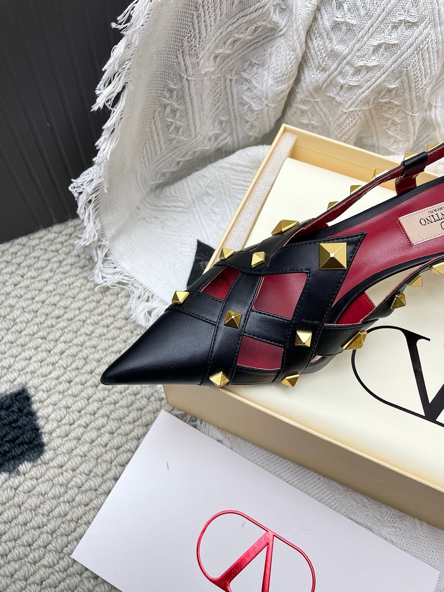 VT 26s Slingback 60 Black Burgundy Lambskin 611371